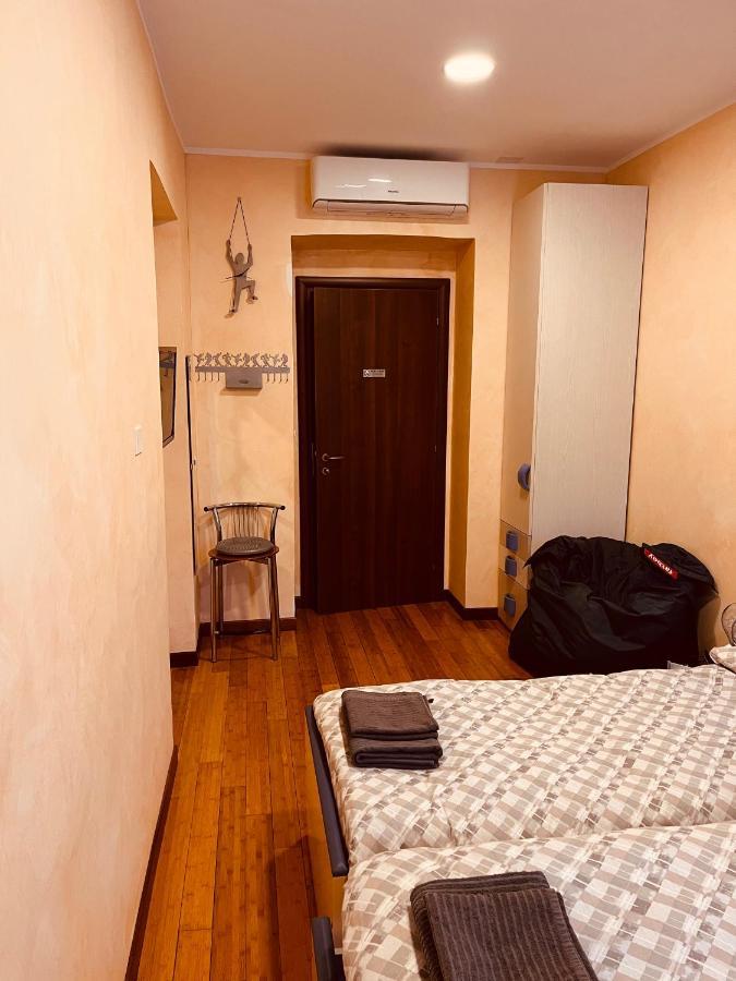 Casa Friends Lingotto Ospedali Metro Spezia Hotel ตูริน ภายนอก รูปภาพ
